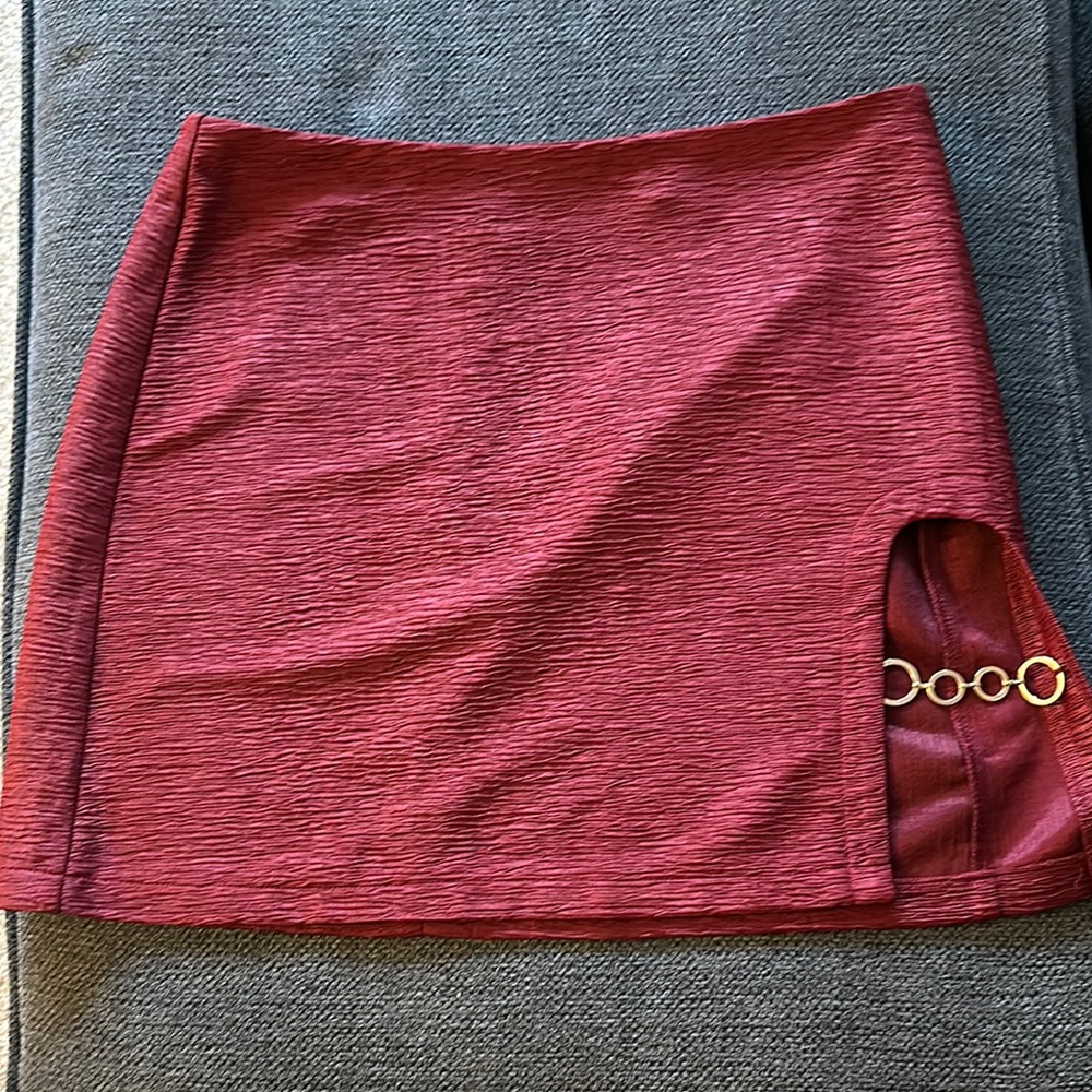 NWOT nasty gal skirt with chain